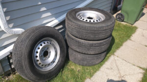 Set of 4 – 255 70 r16 – Firestone Tires & Rims