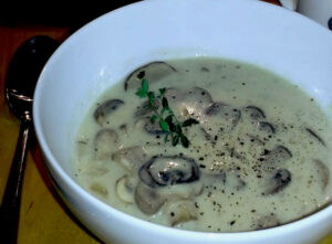 Quick and Easy Mushroom Soup.